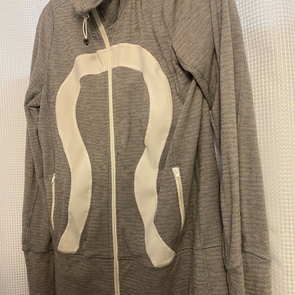 Lululemon full zip scuba hoodie. - Picture 3 of 8